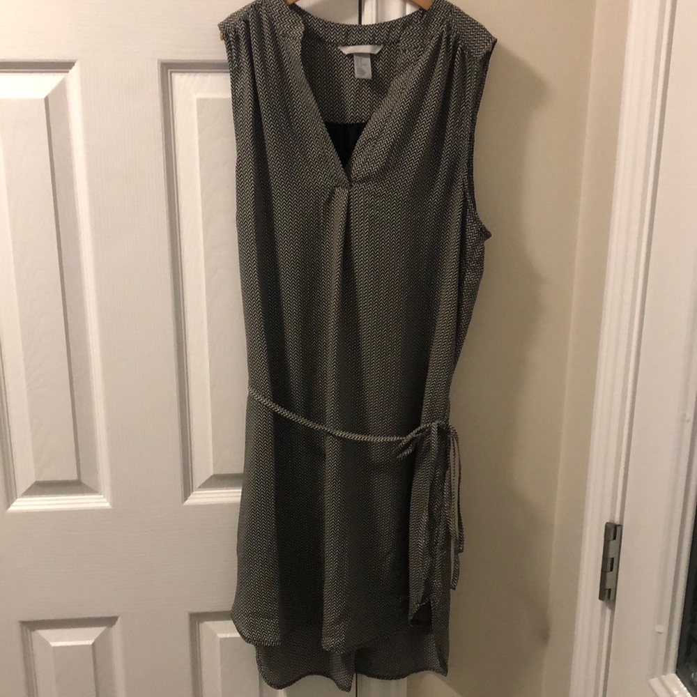 H&M business-casual no sleeve dress.
